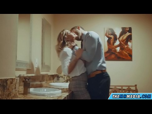 ❤️ Cuando una rubia tetona te seduce en un baño público ️❌ Porno en es.image-kassir.ru ❌️❤️❤️❤️❤️❤️❤️❤️